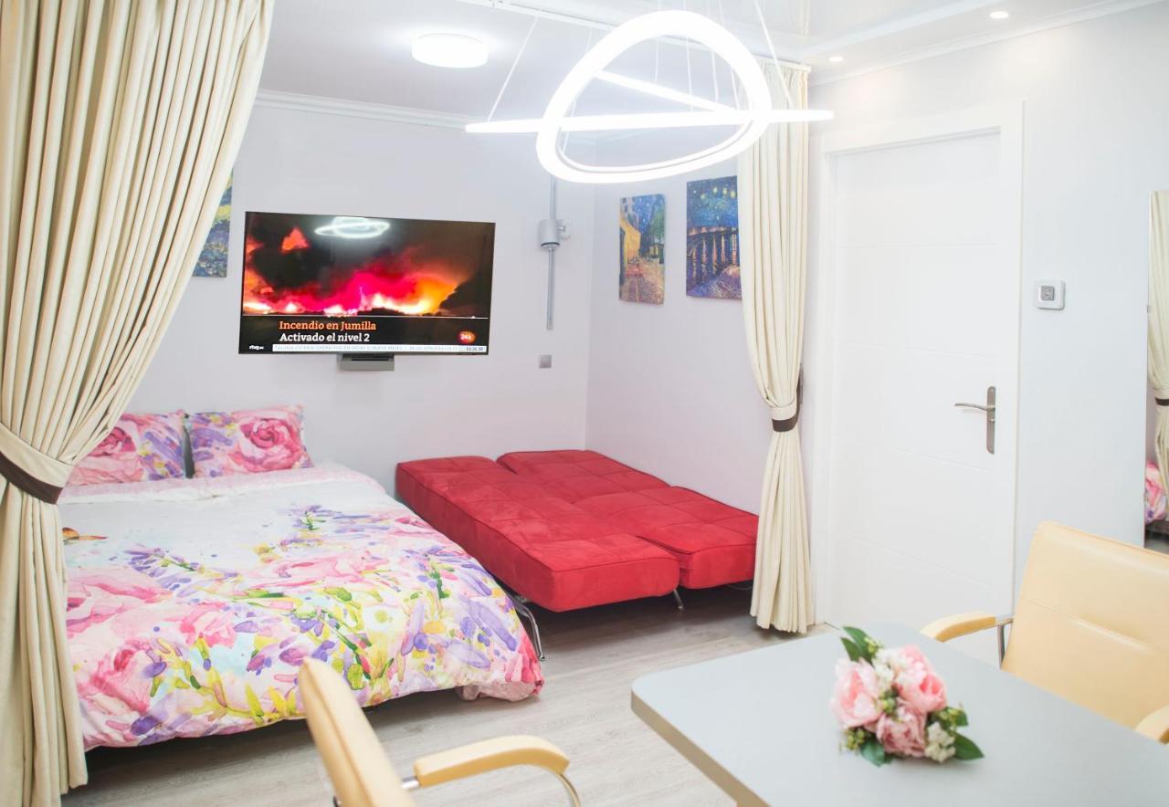 Camp Nou, Europa Fira - Modern Two-Bedroom Apartment With Heating L'Hospitalet de Llobregat Exteriér fotografie