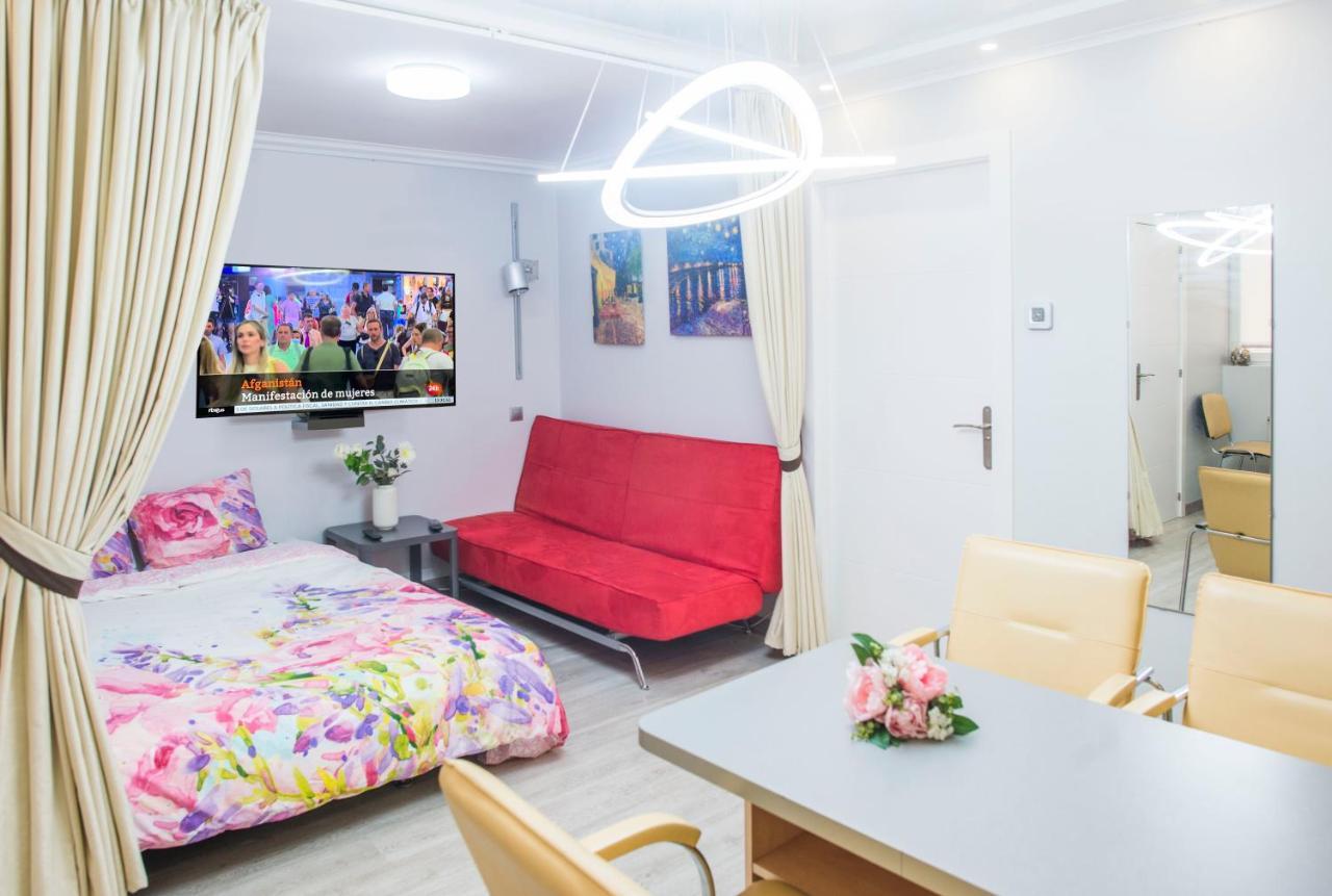 Camp Nou, Europa Fira - Modern Two-Bedroom Apartment With Heating L'Hospitalet de Llobregat Exteriér fotografie