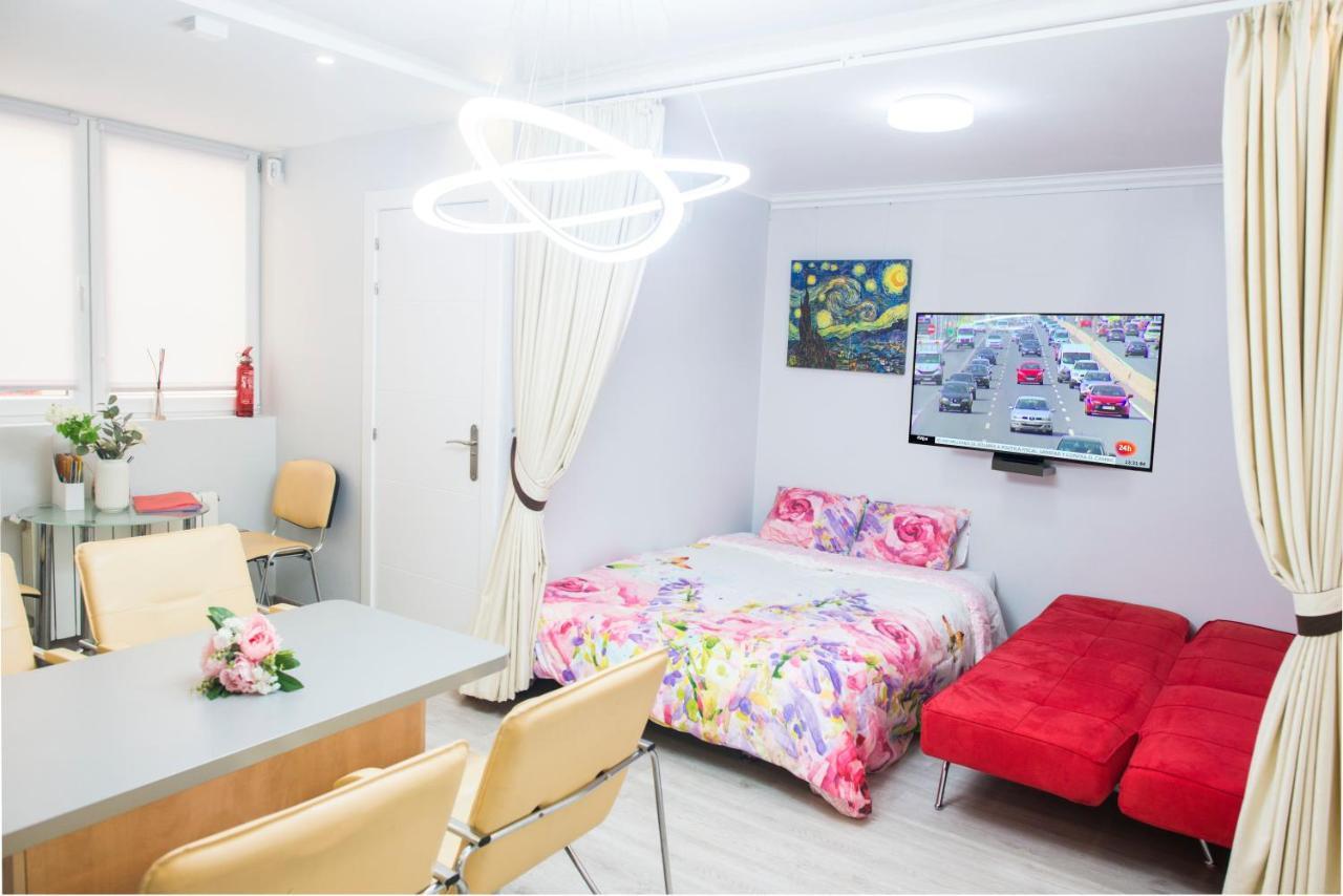 Camp Nou, Europa Fira - Modern Two-Bedroom Apartment With Heating L'Hospitalet de Llobregat Exteriér fotografie