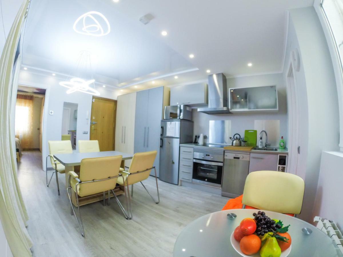 Camp Nou, Europa Fira - Modern Two-Bedroom Apartment With Heating L'Hospitalet de Llobregat Exteriér fotografie